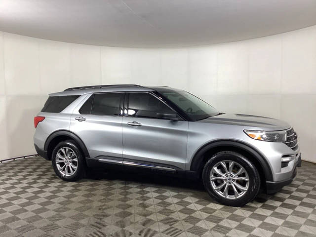 2022 Ford Explorer XLT 4WD photo