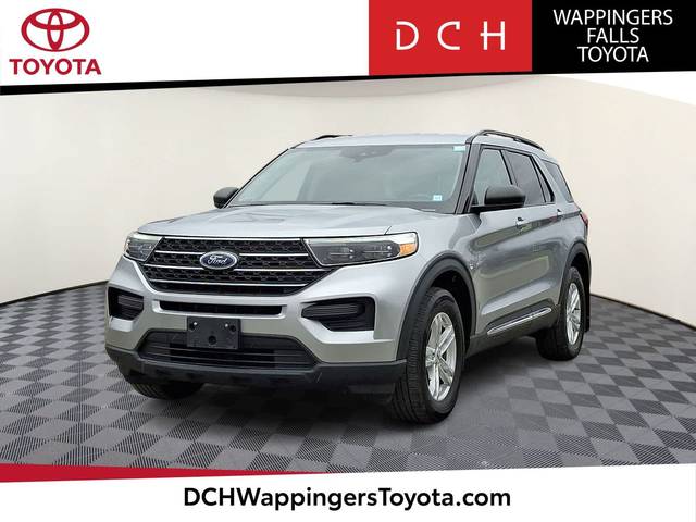 2022 Ford Explorer XLT 4WD photo