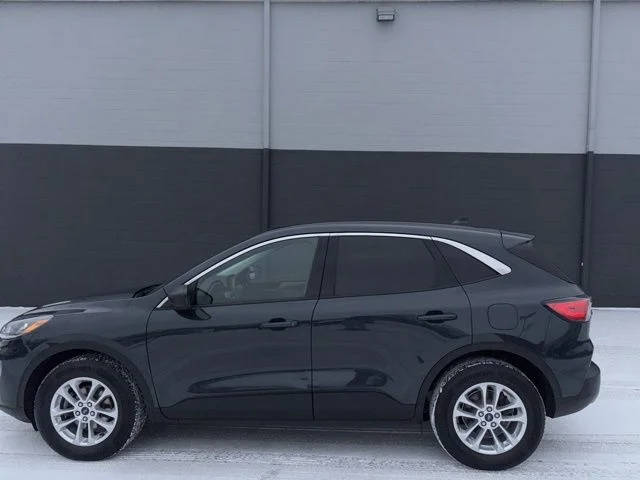2022 Ford Escape SE AWD photo