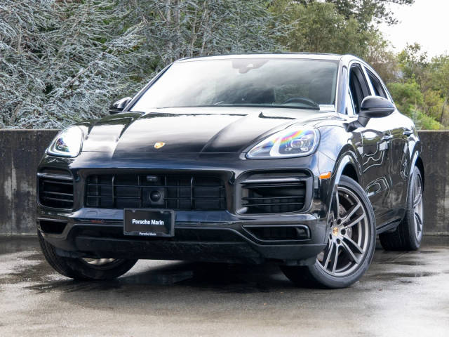 2023 Porsche Cayenne Coupe  AWD photo