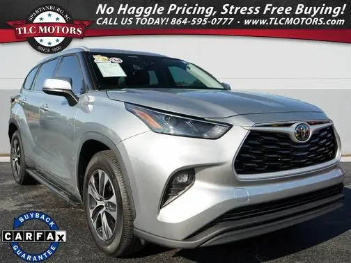 2022 Toyota Highlander XLE FWD photo