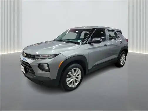 2023 Chevrolet TrailBlazer LS AWD photo