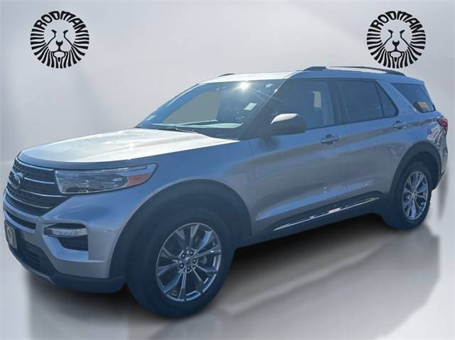2022 Ford Explorer XLT 4WD photo