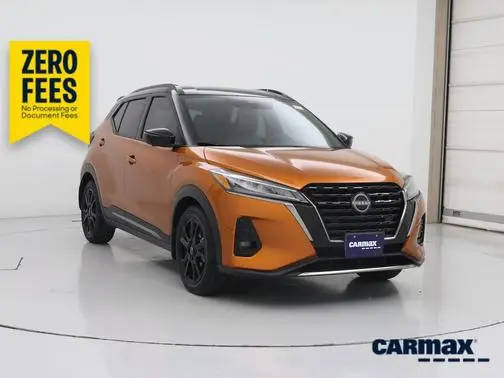 2023 Nissan Kicks SR FWD photo