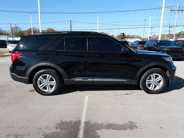 2022 Ford Explorer XLT 4WD photo