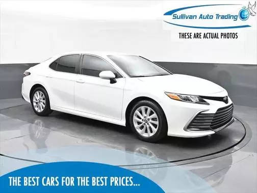 2023 Toyota Camry LE FWD photo