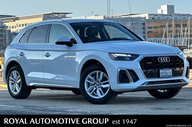 2023 Audi Q5 S line Premium AWD photo
