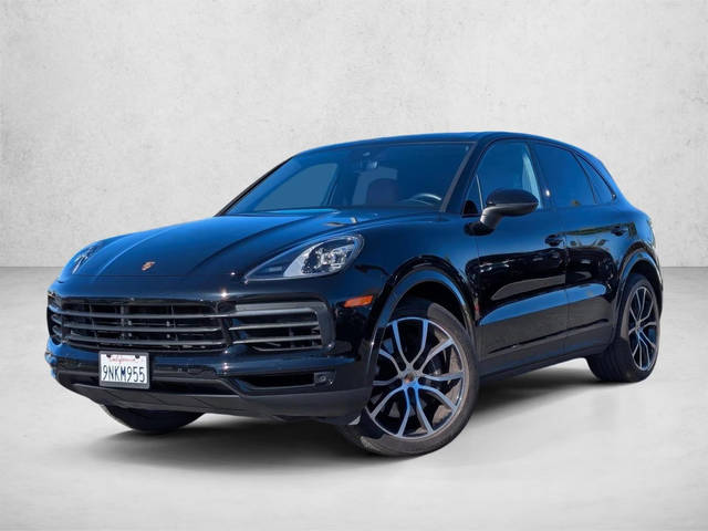 2023 Porsche Cayenne Platinum Edition AWD photo