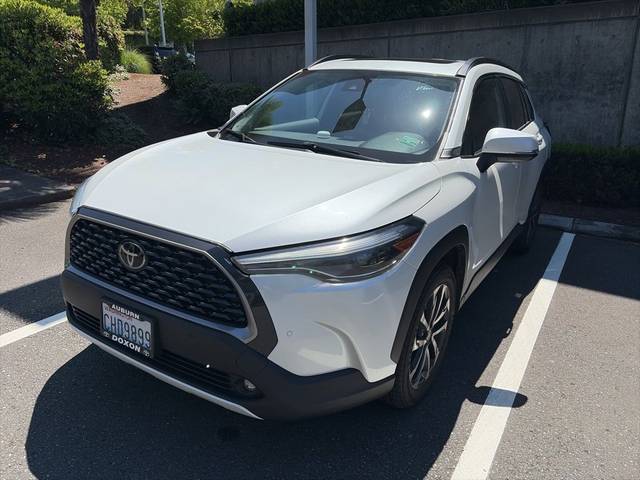 2022 Toyota Corolla Cross XLE AWD photo