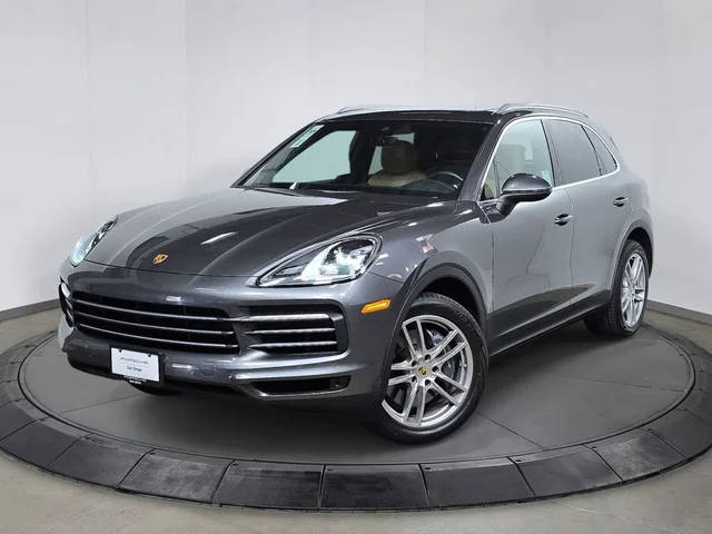 2023 Porsche Cayenne  AWD photo
