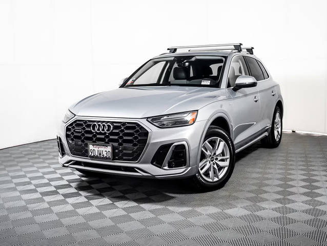 2023 Audi Q5 S line Premium AWD photo