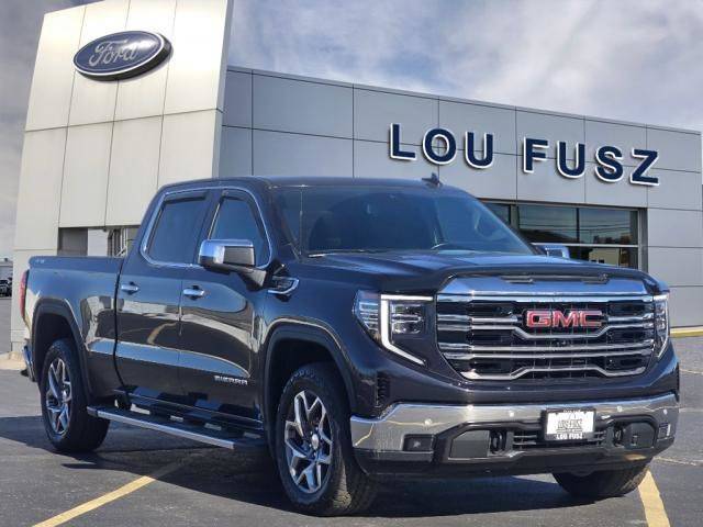 2022 GMC Sierra 1500 SLT 4WD photo