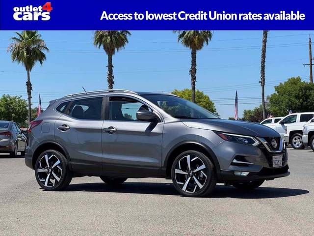 2022 Nissan Rogue Sport SL AWD photo