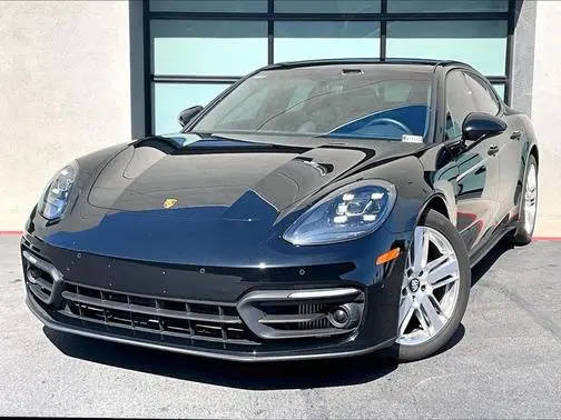 2023 Porsche Panamera RWD photo