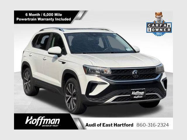 2022 Volkswagen Taos SE AWD photo