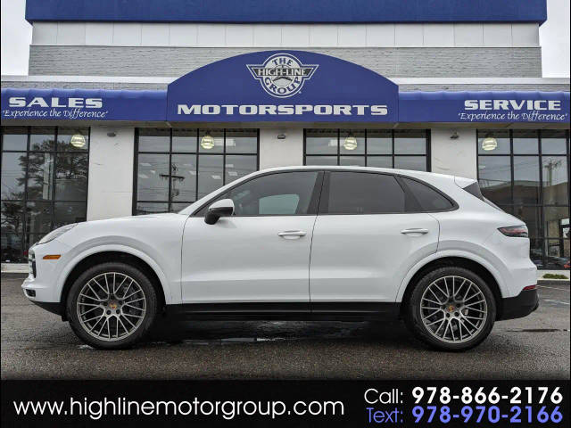 2023 Porsche Cayenne Platinum Edition AWD photo