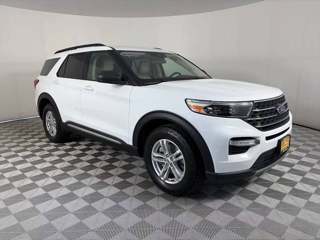 2022 Ford Explorer XLT 4WD photo