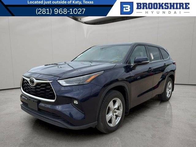 2022 Toyota Highlander LE AWD photo
