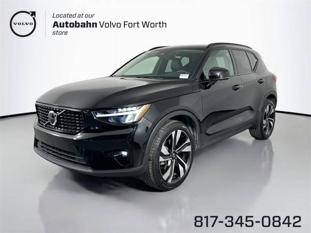 2023 Volvo XC40 Ultimate Dark Theme AWD photo