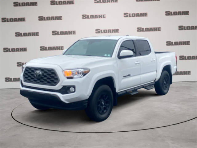 2022 Toyota Tacoma SR5 4WD photo