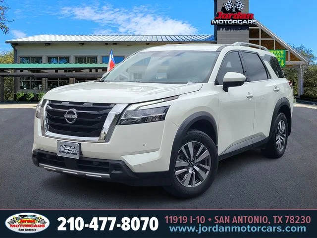 2023 Nissan Pathfinder SL FWD photo