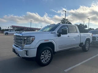 2023 GMC Sierra 2500HD Denali 4WD photo