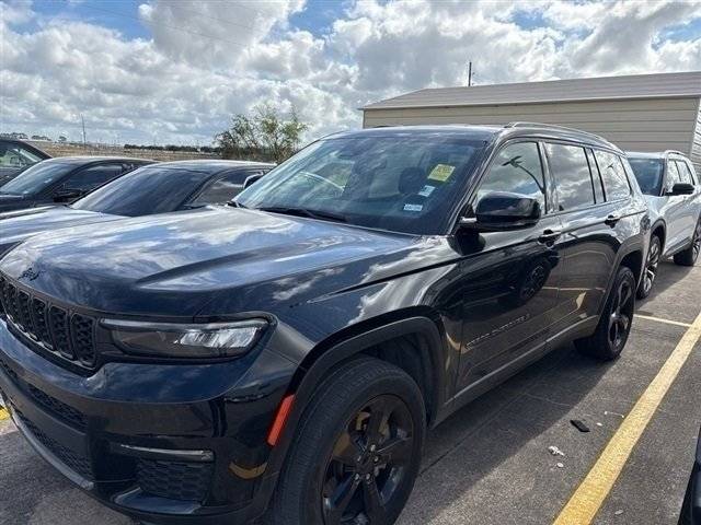 2023 Jeep Grand Cherokee L Limited 4WD photo