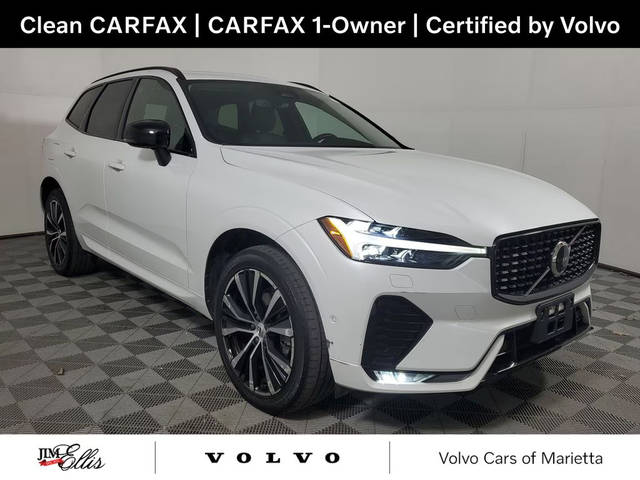 2023 Volvo XC60 Plus Dark Theme AWD photo