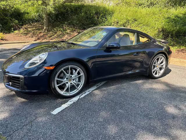 2017 Porsche 911 Carrera RWD photo