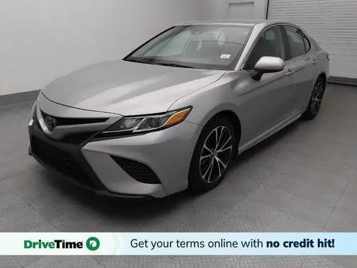2020 Toyota Camry SE FWD photo