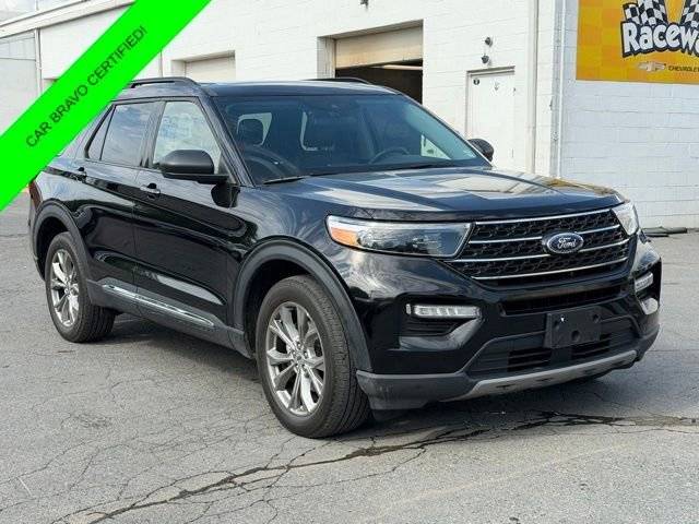 2022 Ford Explorer XLT 4WD photo
