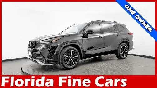 2022 Toyota Highlander XSE FWD photo