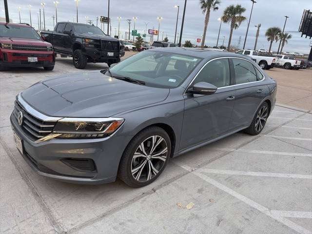 2021 Volkswagen Passat 2.0T SE FWD photo