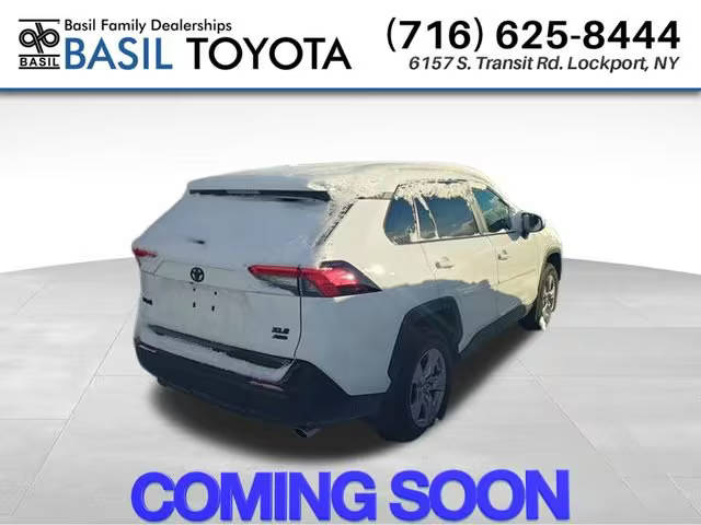 2022 Toyota RAV4 XLE AWD photo