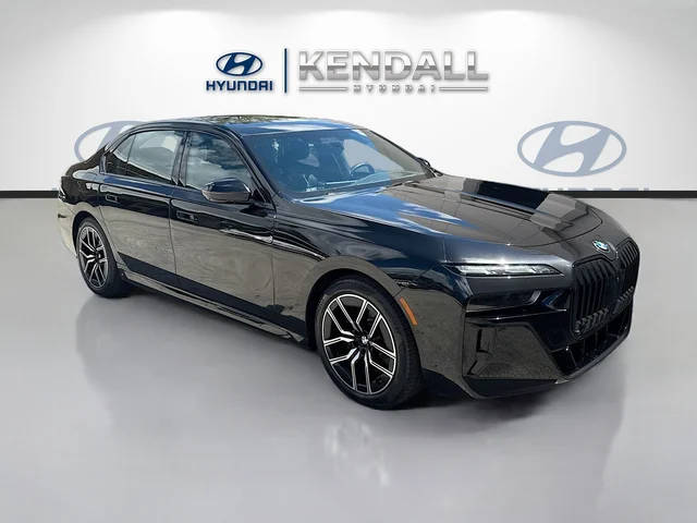 2023 BMW 7 Series 760i xDrive AWD photo