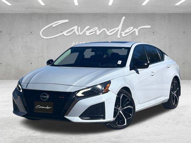 2023 Nissan Altima 2.5 SR FWD photo
