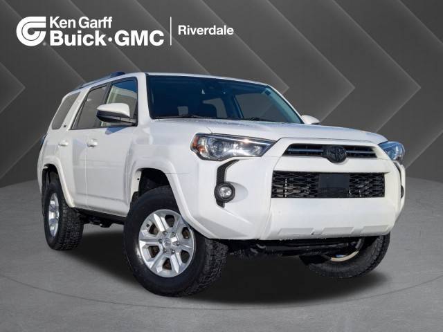 2023 Toyota 4Runner SR5 4WD photo