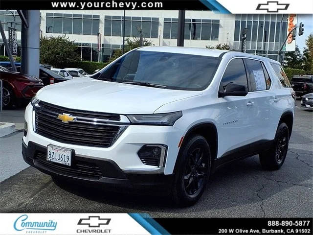 2023 Chevrolet Traverse LS FWD photo