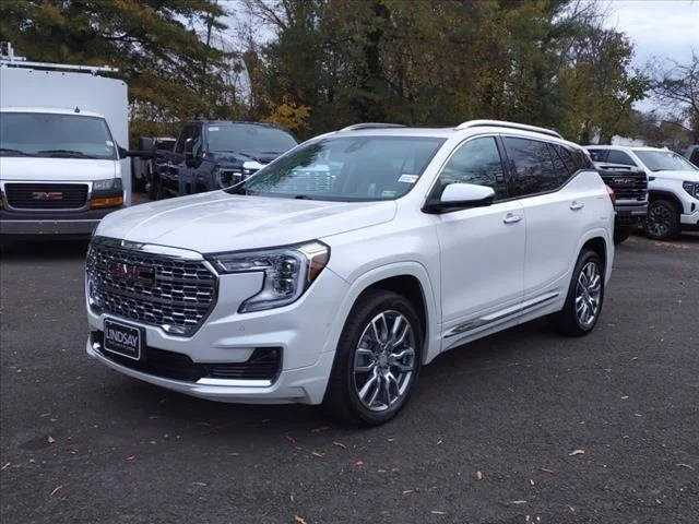 2022 GMC Terrain Denali AWD photo