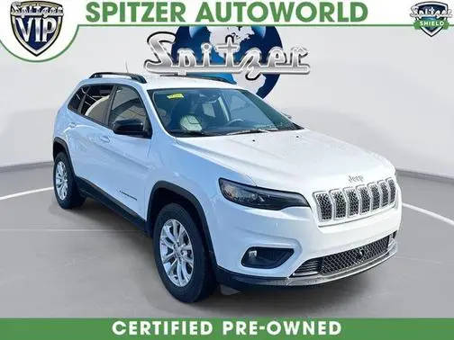 2022 Jeep Cherokee Latitude Lux 4WD photo