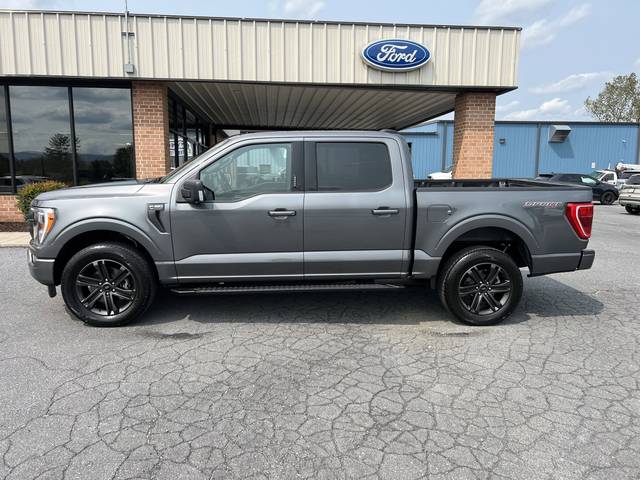 2022 Ford F-150 XLT 4WD photo