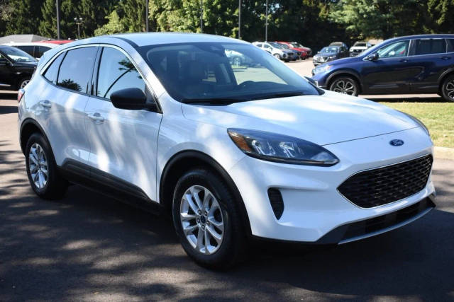 2022 Ford Escape SE FWD photo
