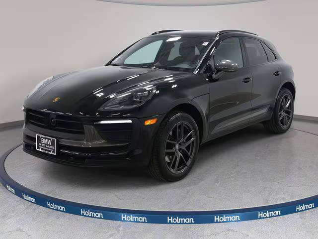 2023 Porsche Macan T AWD photo