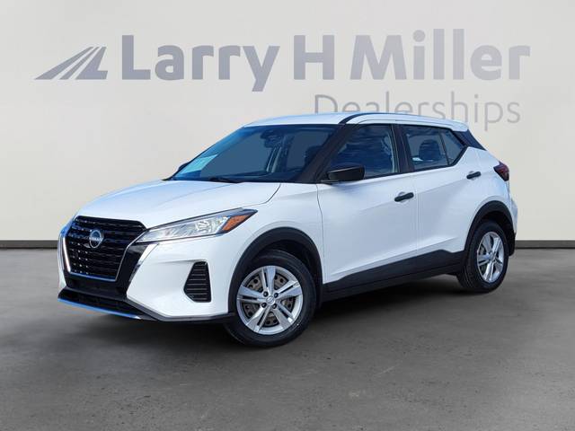 2023 Nissan Kicks S FWD photo