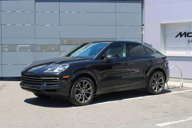 2023 Porsche Cayenne Coupe Platinum Edition AWD photo