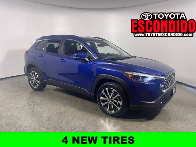 2022 Toyota Corolla Cross XLE FWD photo