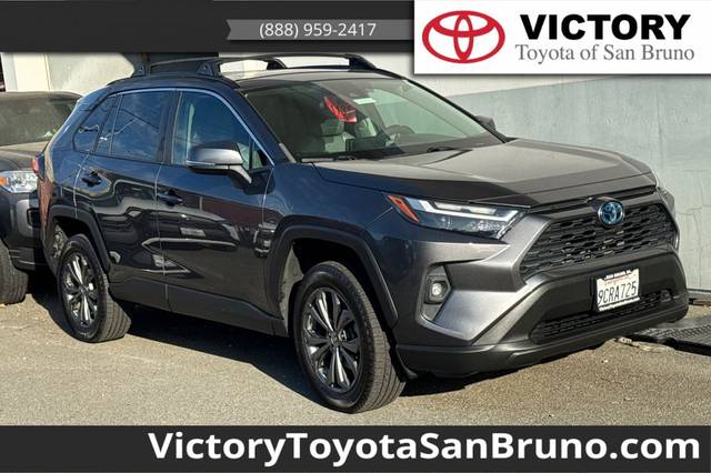 2022 Toyota RAV4 Hybrid XLE Premium AWD photo