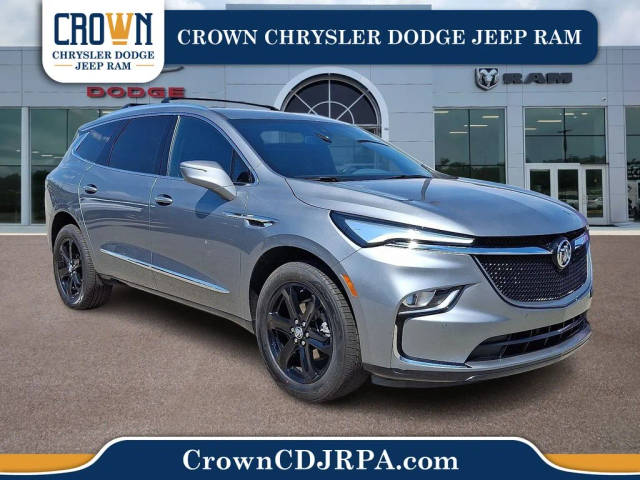 2023 Buick Enclave Essence AWD photo