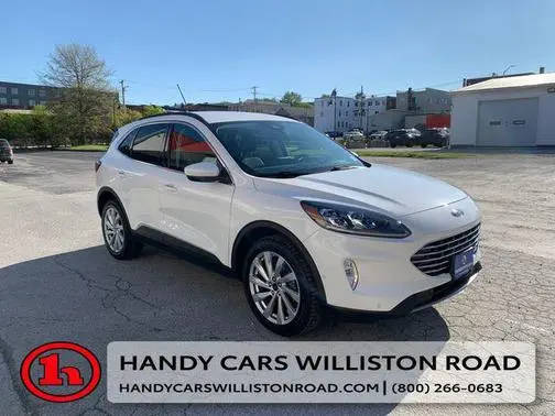 2022 Ford Escape Titanium AWD photo