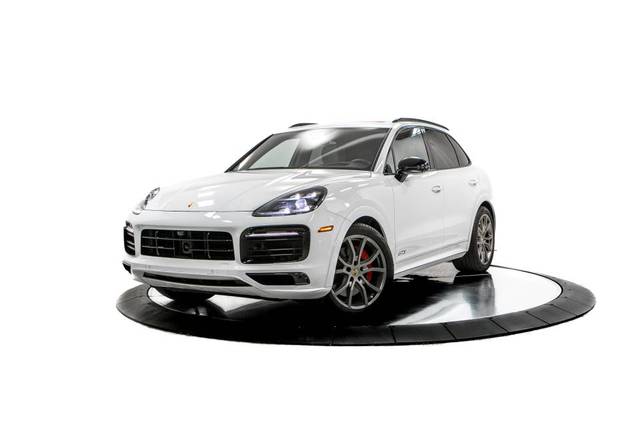 2023 Porsche Cayenne GTS AWD photo
